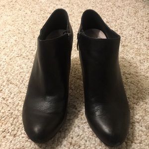 Vince camuto black ankle booties